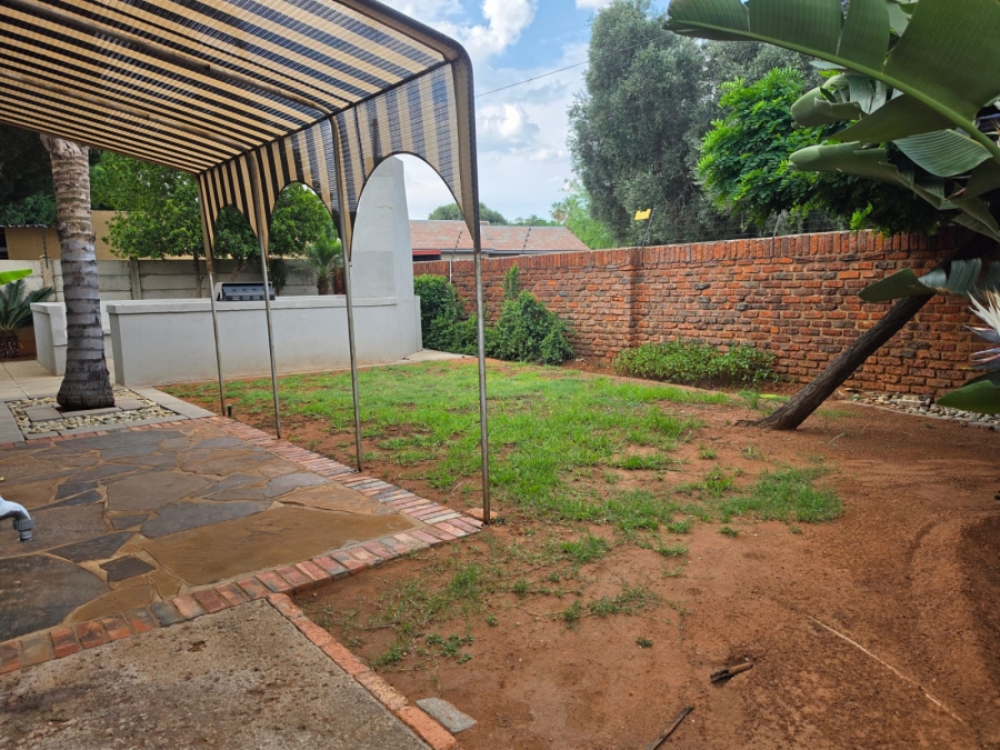 4 Bedroom Property for Sale in Carters Glen Northern Cape